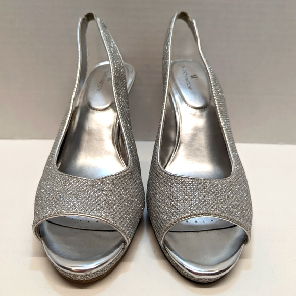 Worthington Dayne Silver Pumps - Picture 3 of 7